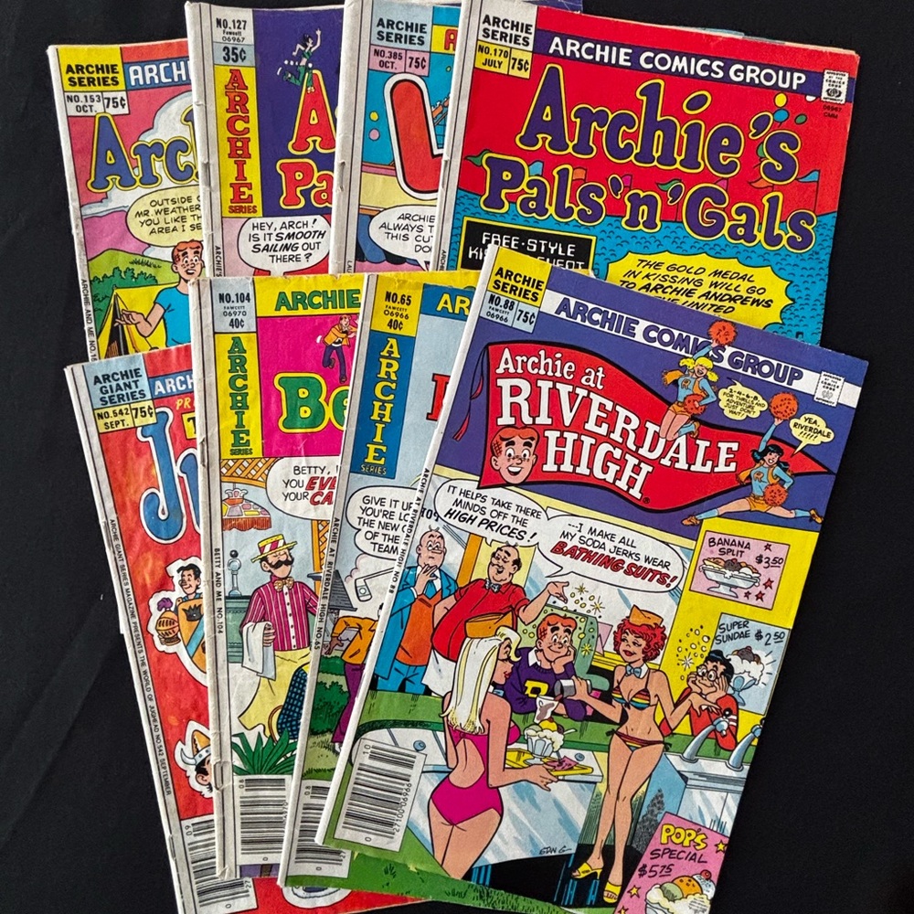 VINTAGE 8pcs Bundle of 70s-80s Archie Comic Magazines